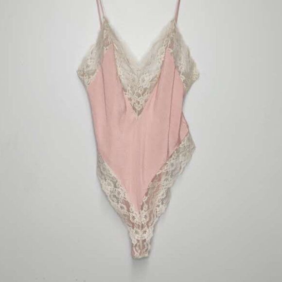 Vintage Victoria's Secret Gold Label Laced Bodysuit Lingerie Sleepwear Large - Picture 1 of 6